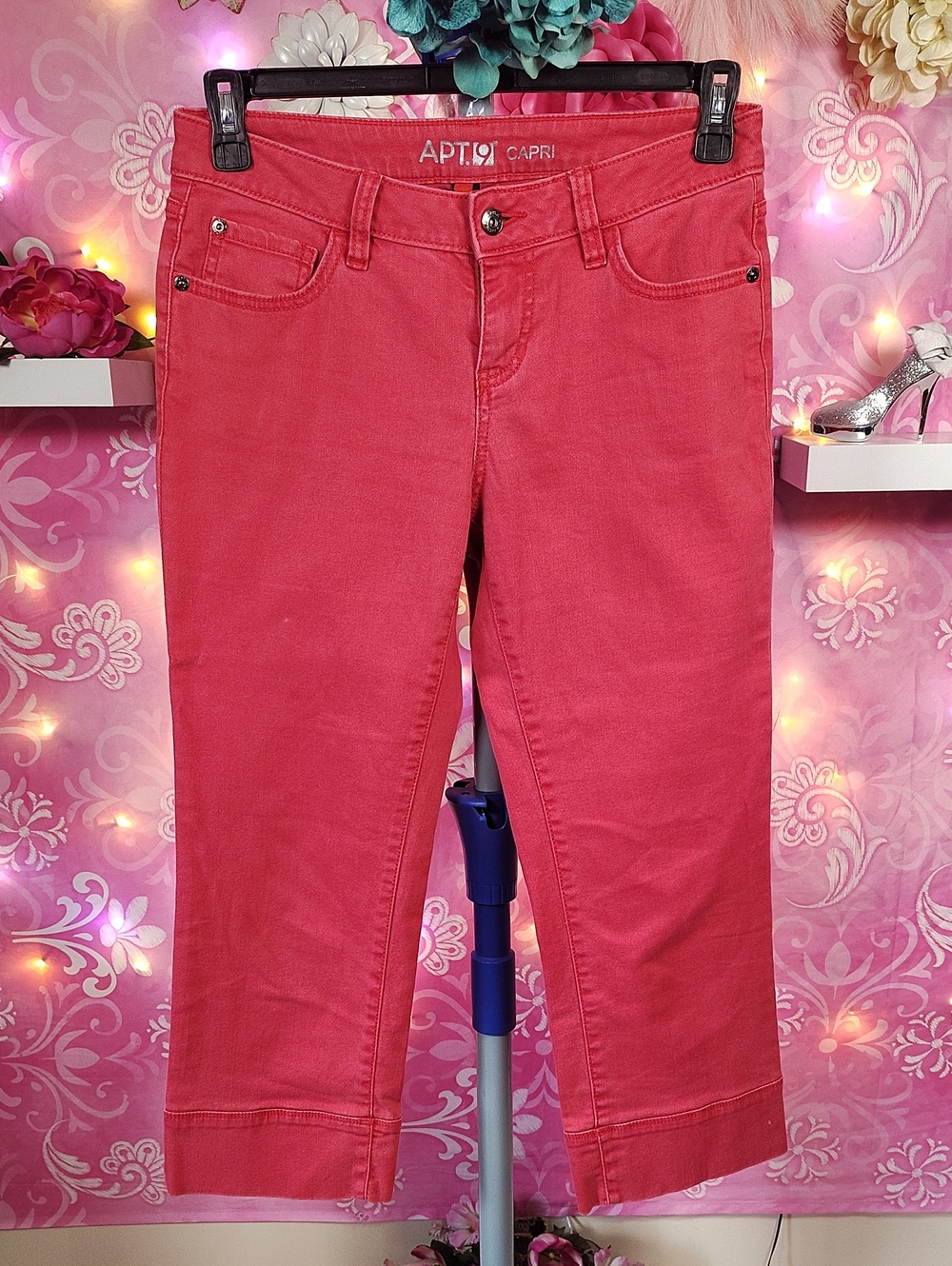 Apt. 9 Coral-Fuchsia Capri Pants